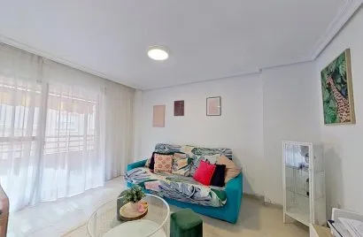Apartment de 4 chambres à Torrevieja, Espagne No. 1483