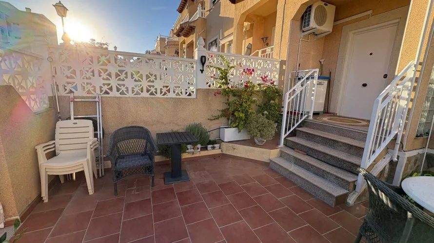 House de 2 chambres à Alicante, Espagne No. 1566 № 25
