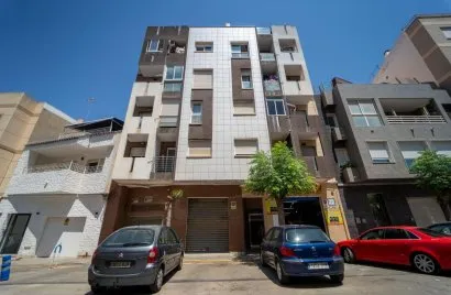 Apartment de 2 chambres à Torrevieja, Espagne No. 1547