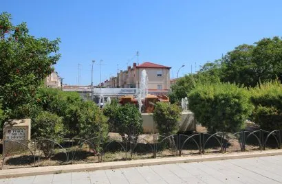 Apartment de 2 chambres à Alicante, Espagne No. 1542