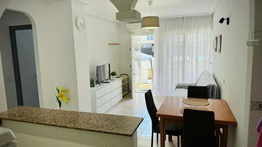 Apartment de 1 chambre à Torrevieja, Espagne No. 1605 № 10