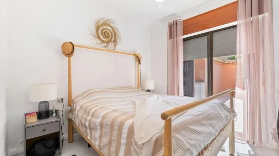Bungalow de 1 chambre à Torrevieja, Espagne No. 1590 № 5