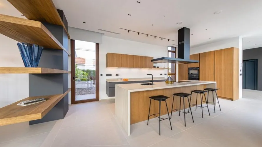 Villa de 4 chambres à Benidorm, Espagne No. 1532 № 23