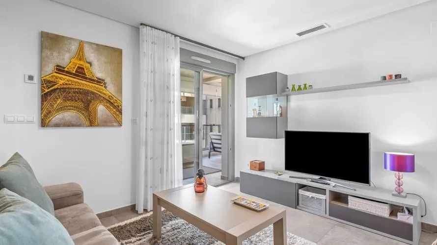 Apartment de 2 chambres à San Miguel de Salinas, Espagne No. 1470 № 4