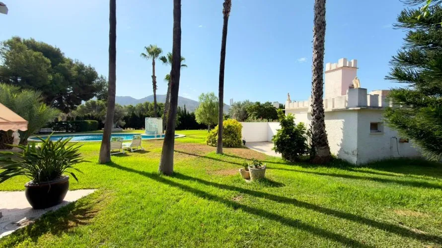Villa de 5 chambres à Benidorm, Espagne No. 1679 № 6
