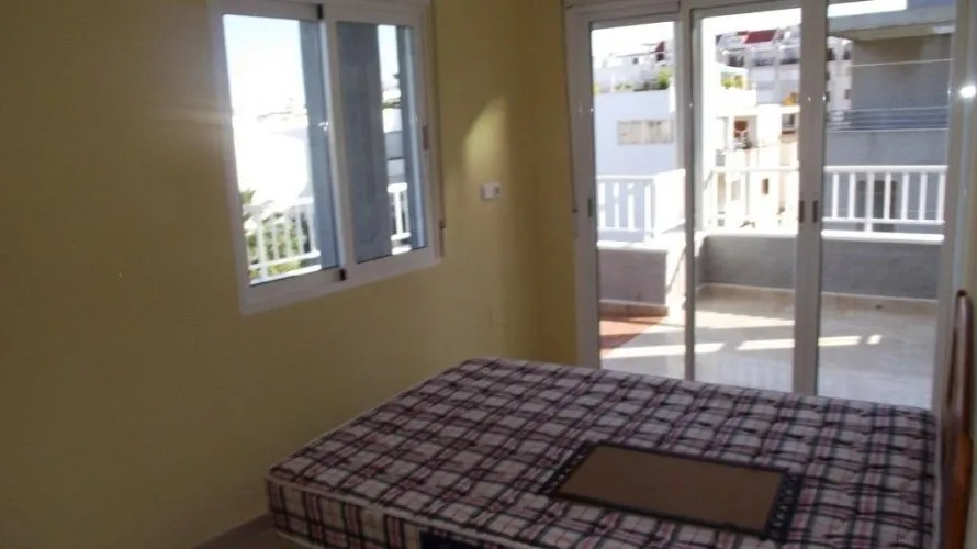 Apartment de 2 chambres à Torrevieja, Espagne No. 1644 № 10