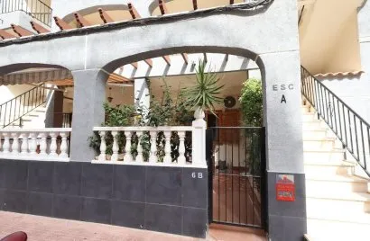 Bungalow de 2 chambres à Torrevieja, Espagne No. 1662