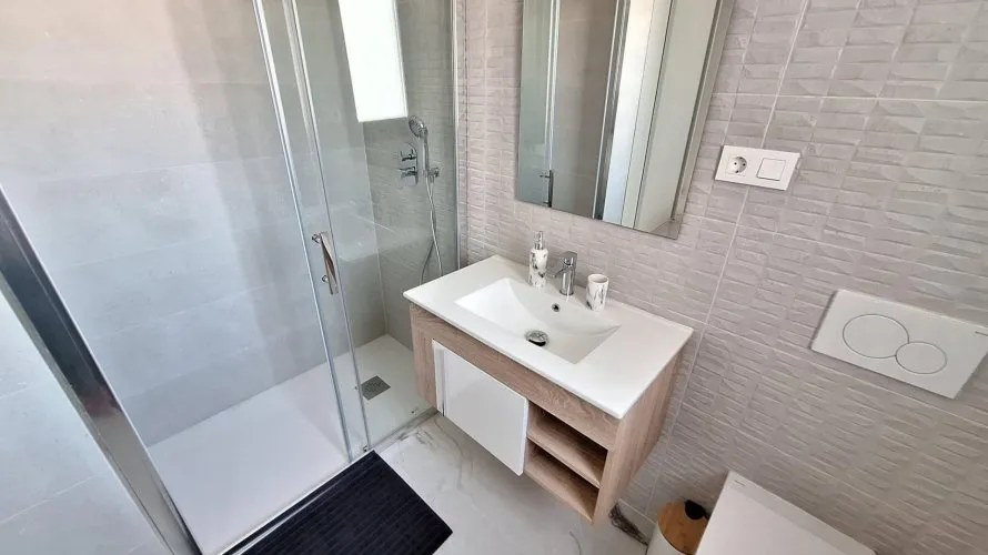 Apartment de 2 chambres à Torrevieja, Espagne No. 1669 № 4