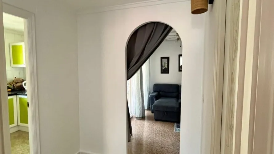Apartment de 2 chambres à Torrevieja, Espagne No. 1659 № 2