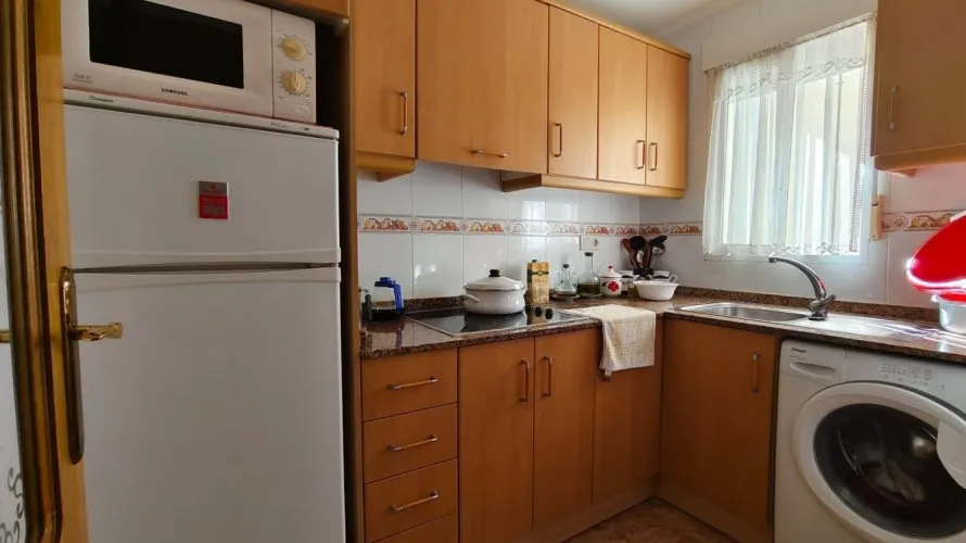 Apartment de 2 chambres à Torrevieja, Espagne No. 1789 № 20