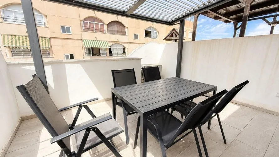 Penthouse de 2 chambres à Torrevieja, Espagne No. 1707 № 27