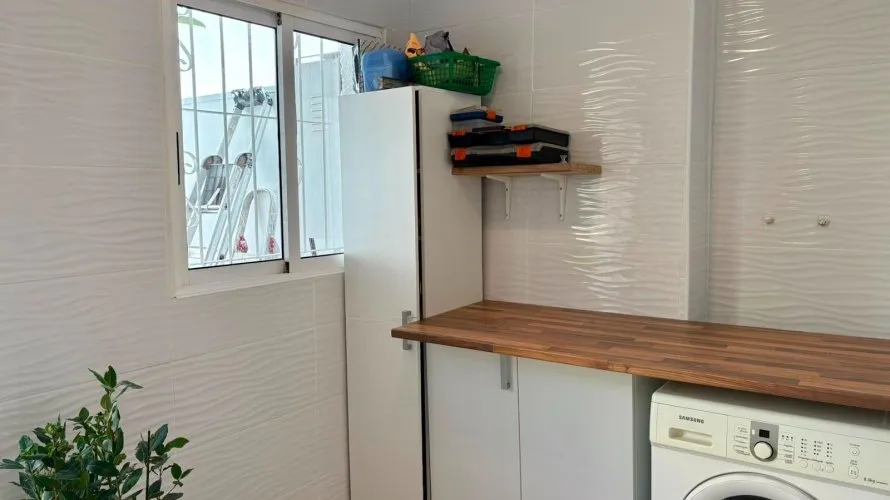 House de 95m² à Alicante, Espagne No. 1699 № 15