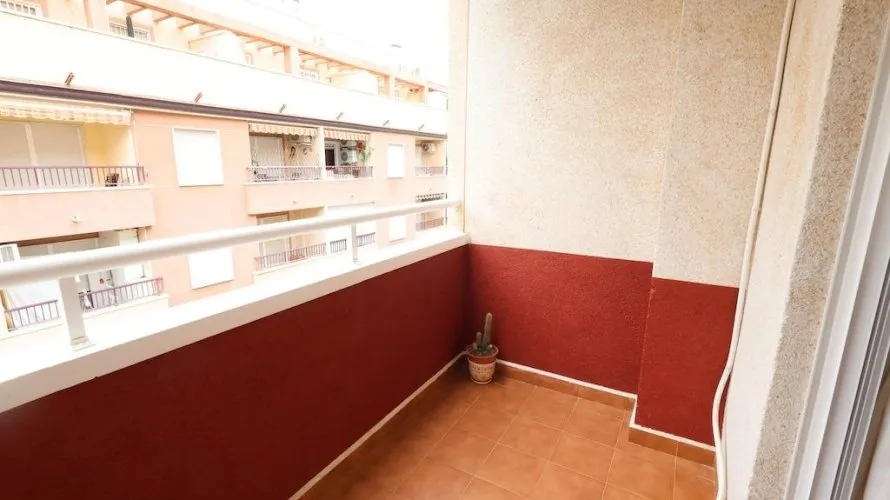 Apartment de 2 chambres à Torrevieja, Espagne No. 1739 № 7