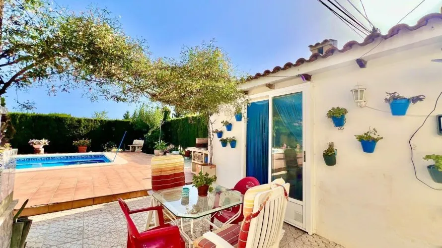 Villa de 3 chambres à Daya Vieja, Espagne No. 1713 № 5