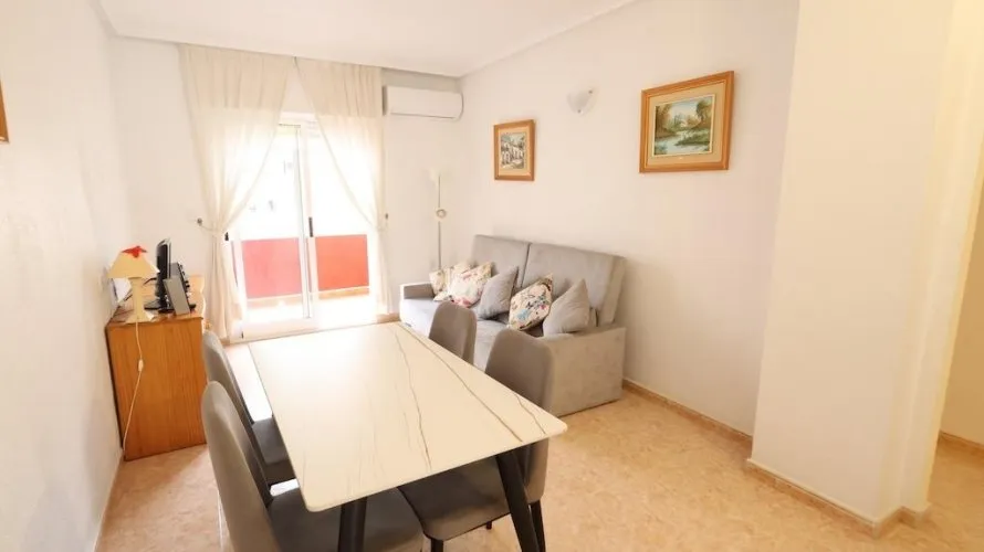 Apartment de 2 chambres à Torrevieja, Espagne No. 1739 № 11
