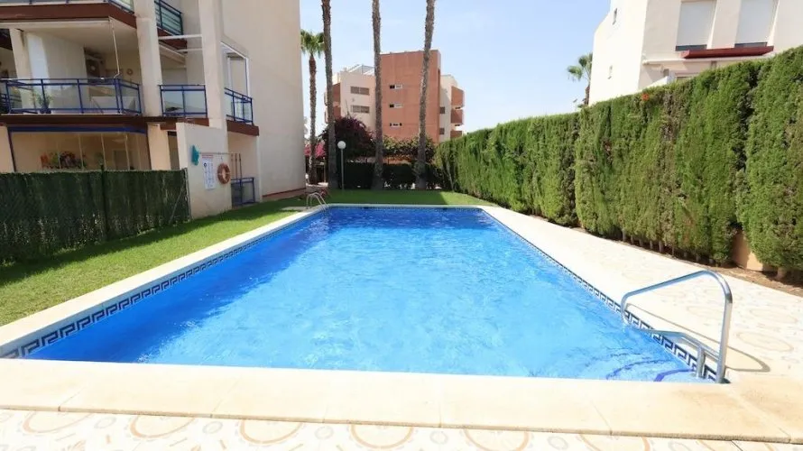 Apartment de 2 chambres à Alicante, Espagne No. 1701 № 1