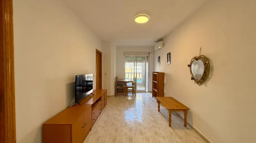 Apartment de 2 chambres à Torrevieja, Espagne No. 1753 № 8