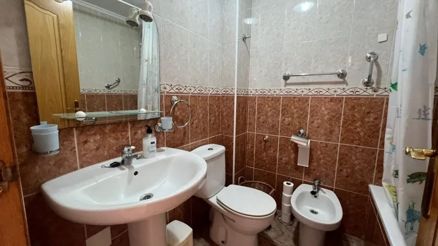 Apartment de 2 chambres à Torrevieja, Espagne No. 1706 № 2