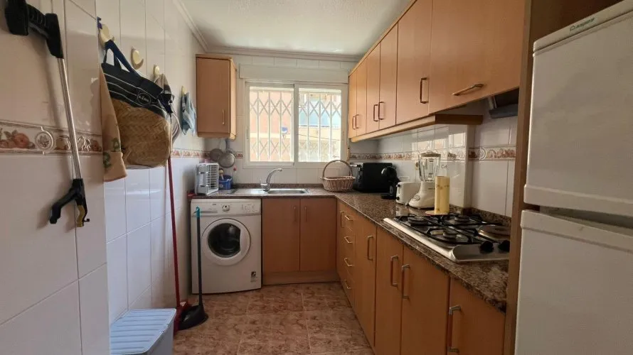 Apartment de 2 chambres à Torrevieja, Espagne No. 1706 № 10