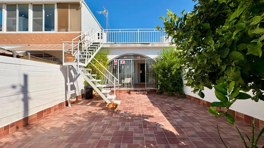 House de 95m² à Alicante, Espagne No. 1699 № 24