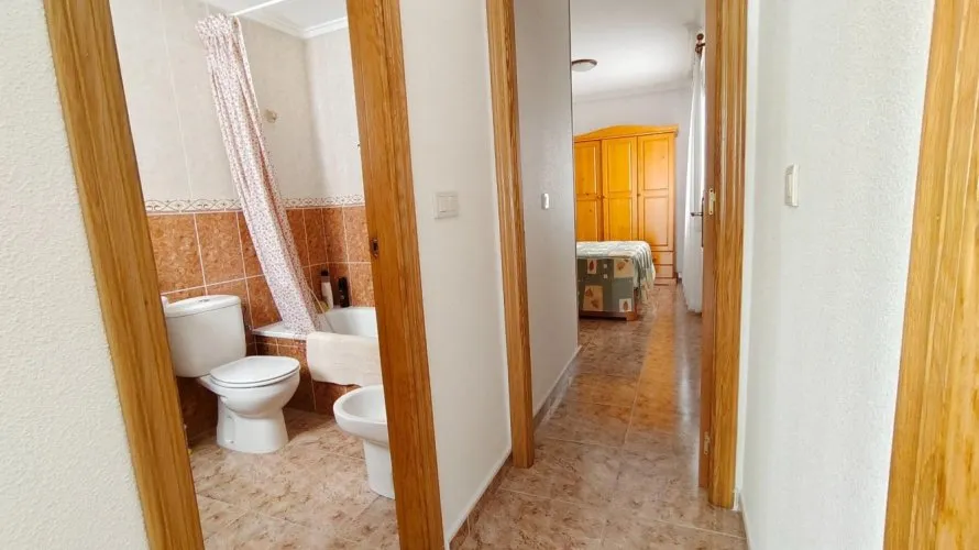 Apartment de 2 chambres à Torrevieja, Espagne No. 1789 № 5