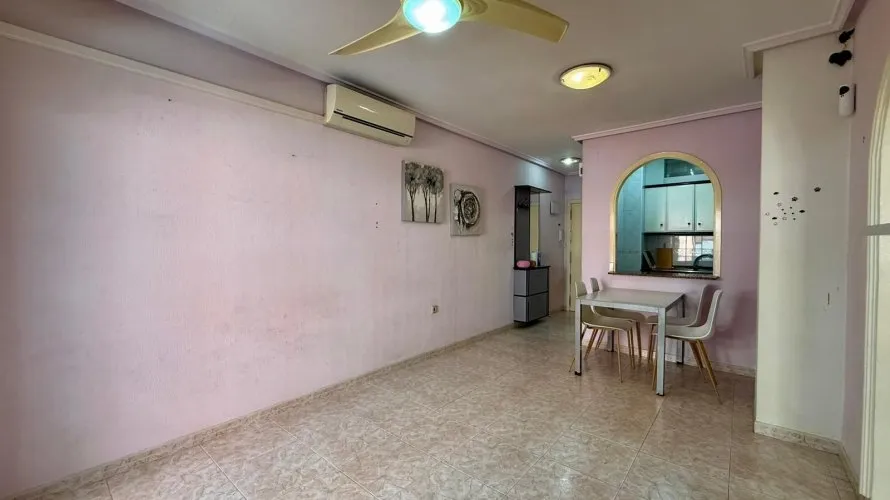 Apartment de 2 chambres à Torrevieja, Espagne No. 1704 № 23