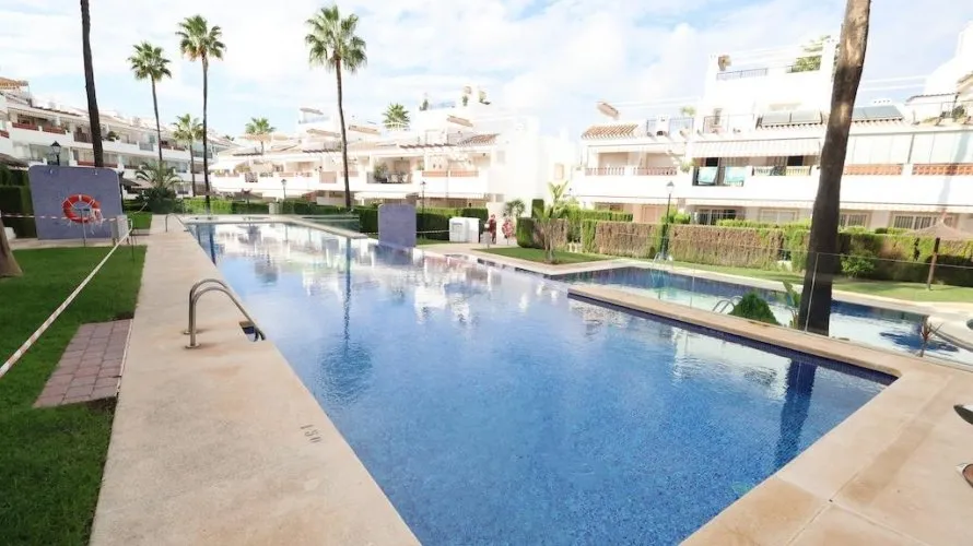 Apartment de 2 chambres à Alicante, Espagne No. 1820 № 6