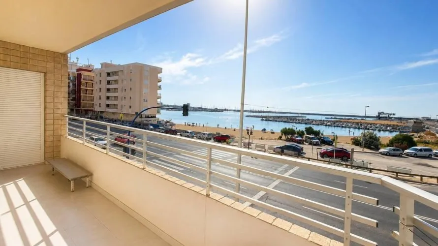 Apartment de 2 chambres à Torrevieja, Espagne No. 1818 № 10