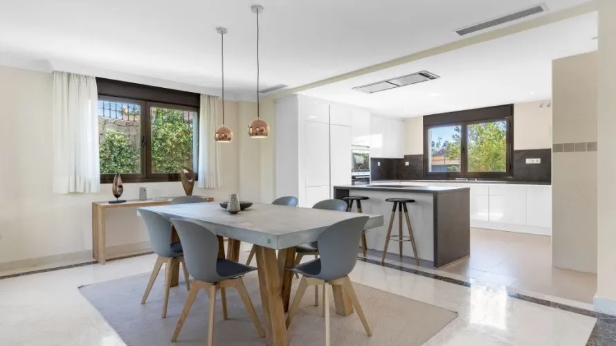 Вилла с 3 спальнями в  Эстепона, Испания №186 № 22