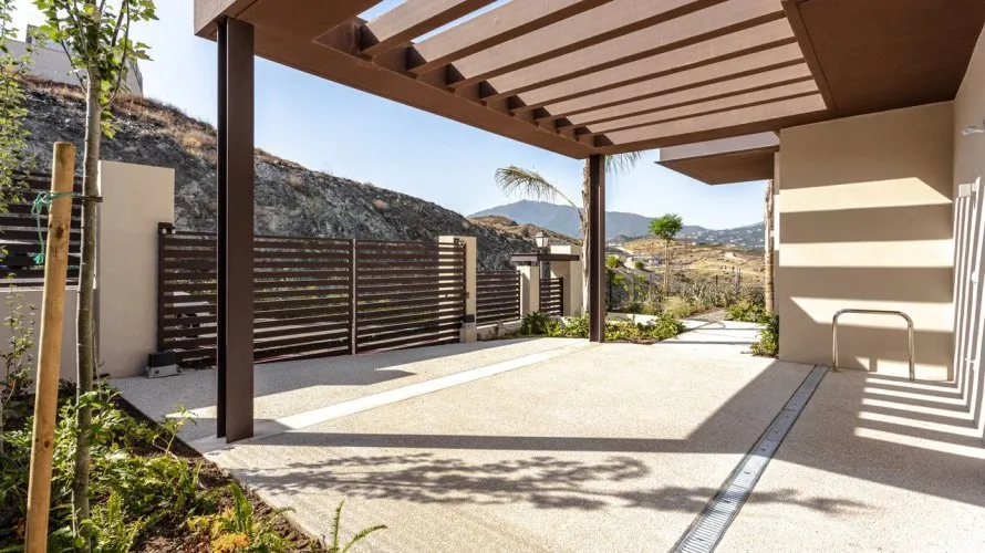 Вилла с 4 спальнями в  Бенахавис, Испания №194 № 24