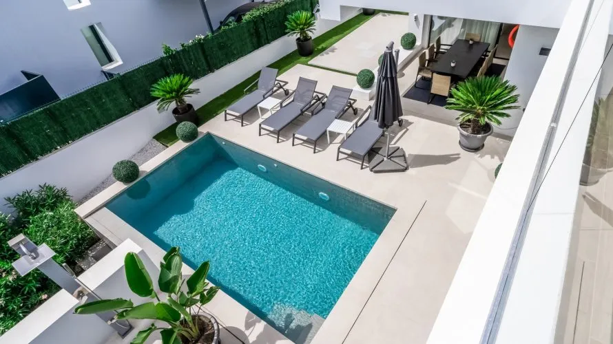 5 bedrooms house for sale , Cancelada, Spain No. 400 № 13