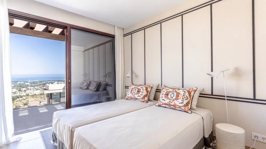 4 bedrooms villa for sale , Benahavis, Spain No. 194 № 11