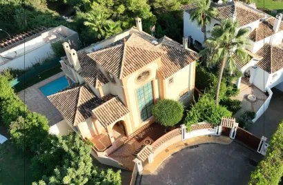 4 bedrooms villa for sale , Marbella, Spain No. 191