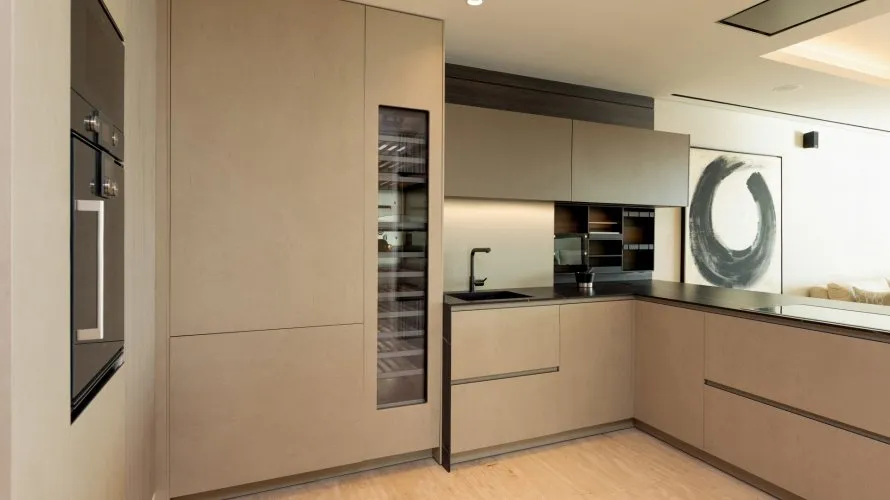 2 bedrooms apartment for sale , Estepona, Spain No. 356 № 6