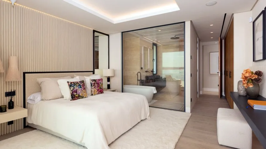 2 bedrooms apartment for sale , Estepona, Spain No. 356 № 3