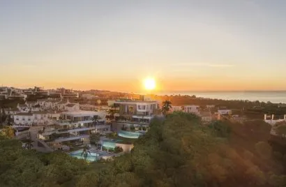 3 bedrooms apartment for sale , Cabopino, Spain No. 127