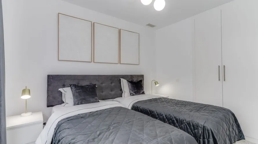 3 bedrooms townhouse for sale , Cancelada, Spain No. 401 № 10