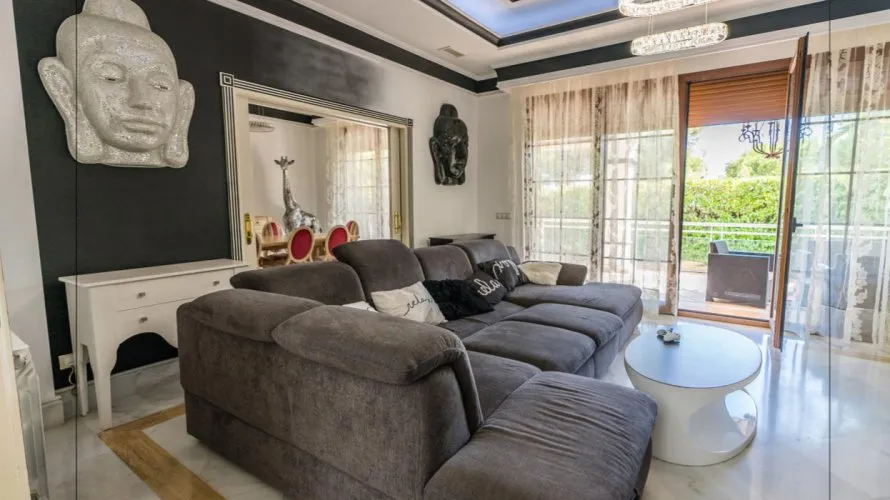 5 bedrooms villa for sale , Marbella, Spain No. 190 № 2