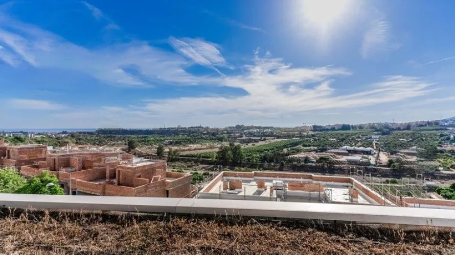 3 bedrooms townhouse for sale , Cancelada, Spain No. 401 № 24