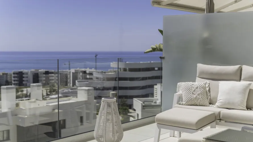 2 bedrooms penthouse for sale , Fuengirola, Spain No. 397