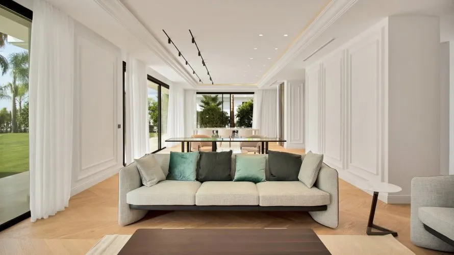 6 bedrooms villa for sale , Marbella, Spain No. 317 № 18