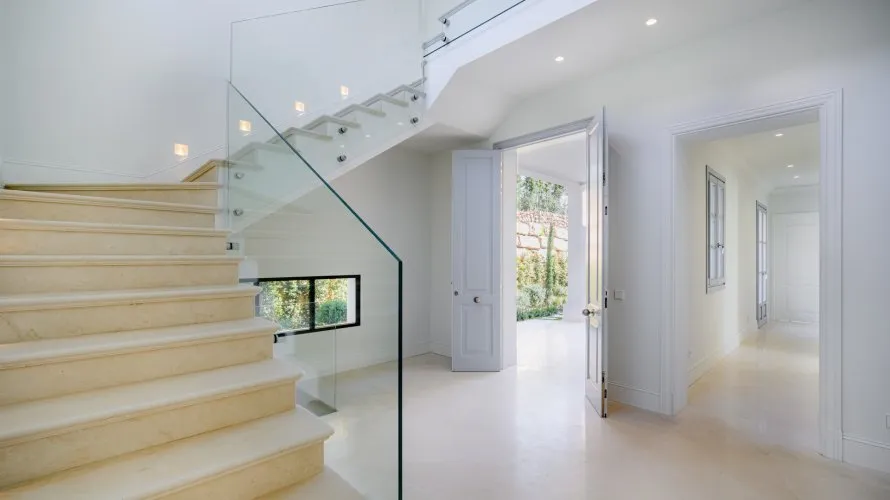 4 bedrooms villa for sale , Nueva Andalucia, Spain No. 276 № 3