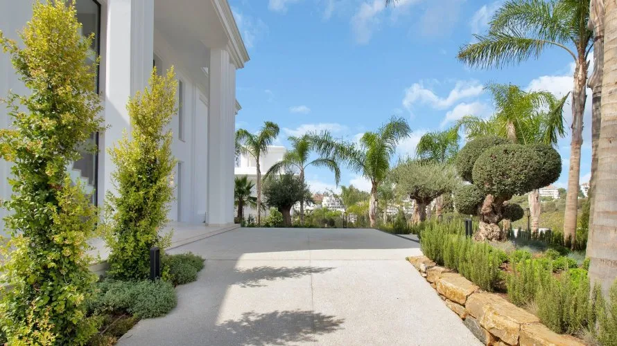 6 bedrooms villa for sale , Marbella, Spain No. 317 № 8