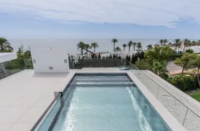 4 bedrooms townhouse for sale , Marbella, Spain No. 211