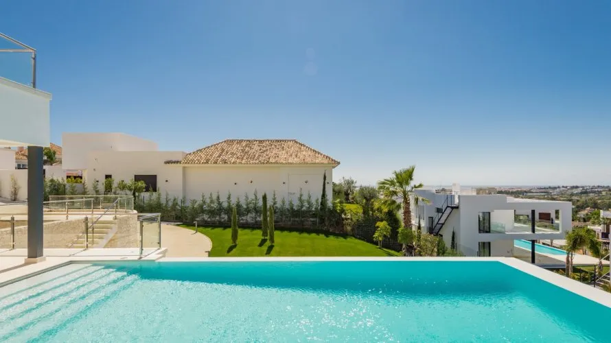 4 bedrooms villa for sale , Marbella, Spain No. 148 № 12