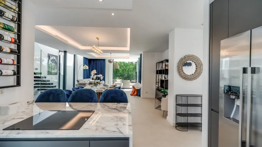 5 bedrooms house for sale , Cancelada, Spain No. 400 № 25