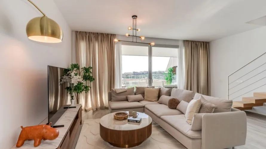 3 bedrooms townhouse for sale , Cancelada, Spain No. 401 № 2