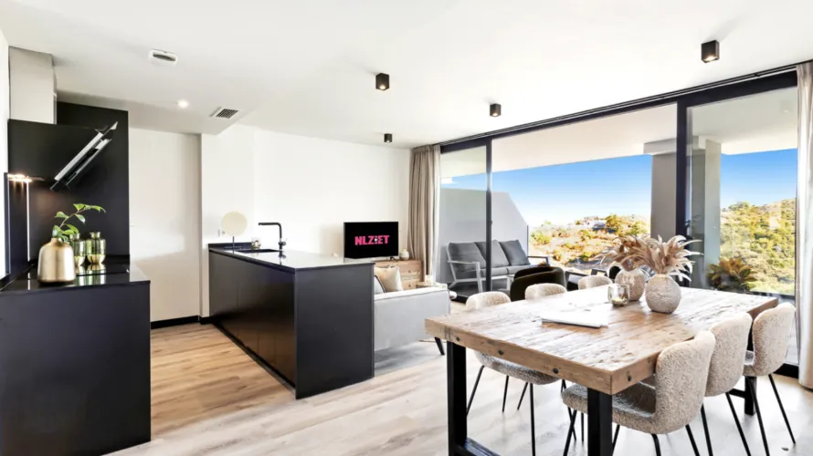 4 bedrooms apartment for sale , Mijas Costa, Spain No. 361 № 11