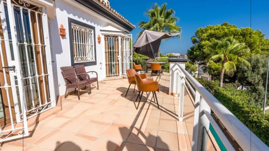 5 bedrooms villa for sale , Marbella, Spain No. 190 № 4