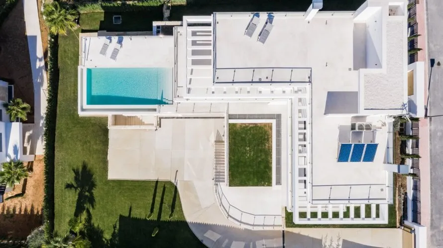 4 bedrooms villa for sale , Marbella, Spain No. 148 № 14